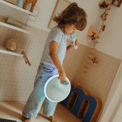 KIDYKARAOKE: CONJUNTO PORTÁTIL DE KARAOKE INFANTIL