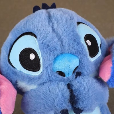 PELUCHE DO STITCH QUE RESPIRA E TOCA MÚSICA 28CM