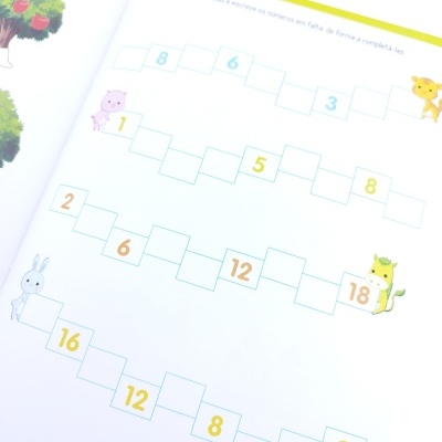 LIVRO A ESCOLA DO PROFESSOR SAPINHO - MATEMÁTICA