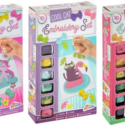 CONJUNTO DE BORDAR À MÃO - CUPCAKE, GRAFIX