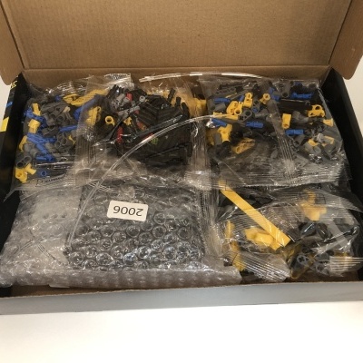 CONJUNTO DE CONSTRUÇÃO ROBOT 4EM1 C/ COMANDO REMOTO 8053 iM.Master