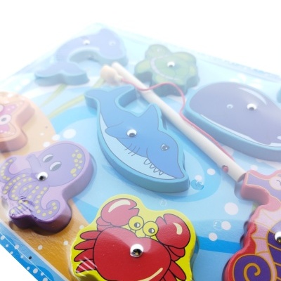 JOGO DE PESCA E PUZZLE EM MADEIRA - 8 PEÇAS