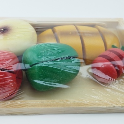 JOGO DAS METADES ... PÃO E LEGUMES EM MADEIRA