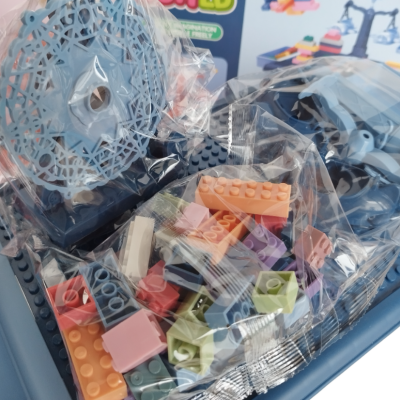 MESA INFANTIL COM BLOCOS DE CONSTRUÇÃO - PARQUE DE DIVERSÃO