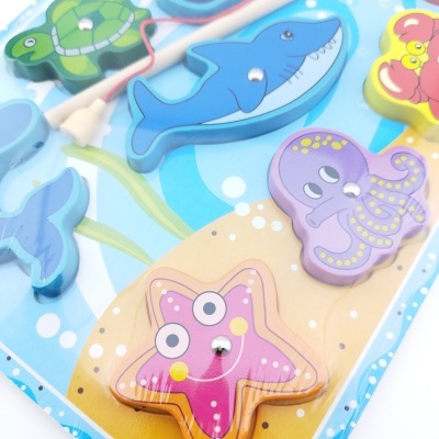 JOGO DE PESCA E PUZZLE EM MADEIRA - 8 PEÇAS