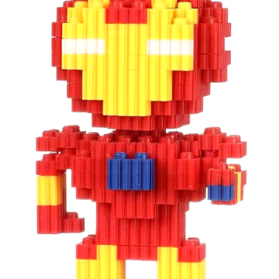 Figura de brinquedo de blocos vermelhos, amarelos e azuis com formato de super-herói