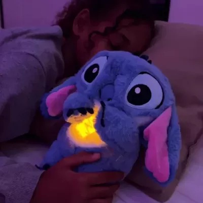 PELUCHE DO STITCH QUE RESPIRA E TOCA MÚSICA 28CM
