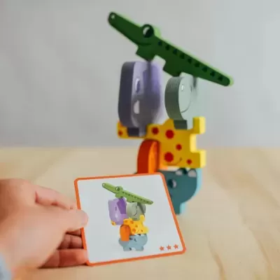 ZE TOTANIMO - JOGO DE EQUILIBRAR ANIMAIS EM MADEIRA, DJECO