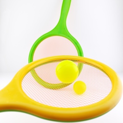 RAQUETES DE PRAIA EM PLÁSTICO E REDE 37CM