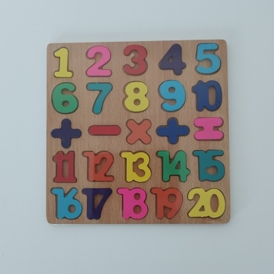 PUZZLE EM MADEIRA DOS NÚMEROS