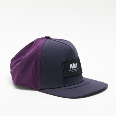 VÅGA TRUCKER CAP - PLUM / NAVY BLUE
