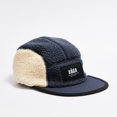 VÅGA TEDDY FLEECE CAP - NAVY / OFF-WHITE