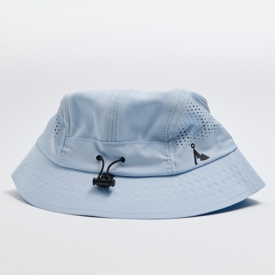 VÅGA FEATHER BUCKET HAT - PASTEL BLUE / BLACK