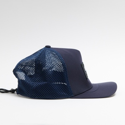 VÅGA OPEN MESH TRUCKER CAP - NAVY BLUE