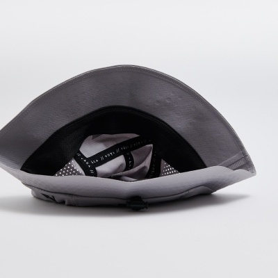 VÅGA FEATHER BUCKET HAT - ALUMINIUM GREY / BLACK