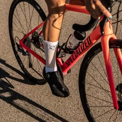 SOCKS ULTRALIGHT HIGH CUT PURE WHITE & SILVER GREY SOCKS ULTRALIGHT HIGH CUT PURE WHITE & SILVER GREY