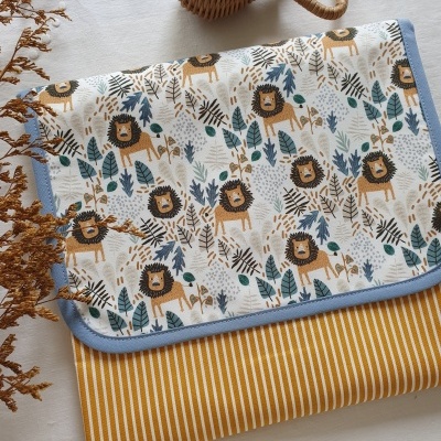 Muda fraldas portátil leões