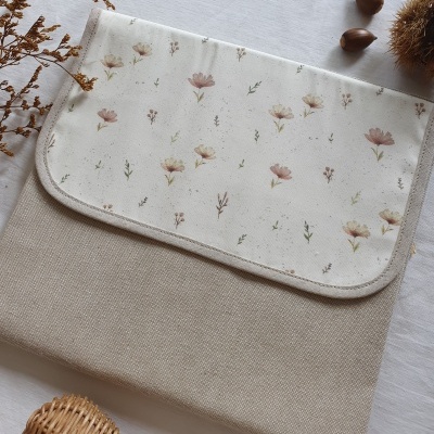 Muda fraldas portátil floral Bia