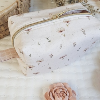 Necessaire box floral Bia