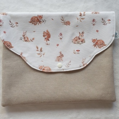 Bolsa para roupa floresta em bege