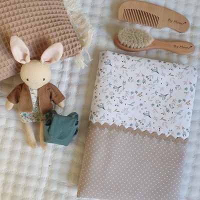 Bolsa para fraldas e toalhitas bege e azul