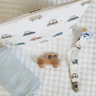 Necessaire carrinhos