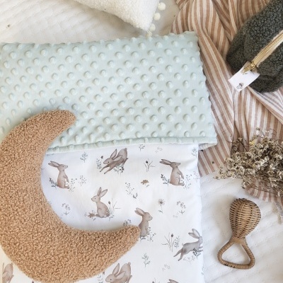 Mantinha coelhos da floresta