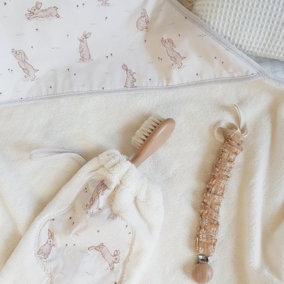 Toalha de banho coelhinhos