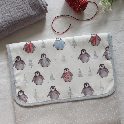 Muda fraldas portátil pinguins