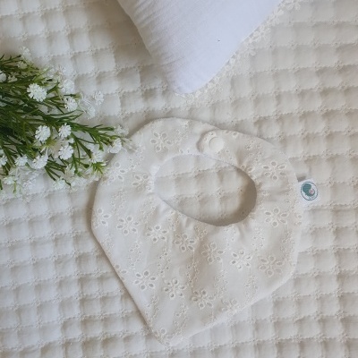 Bandana bordado inglês branco