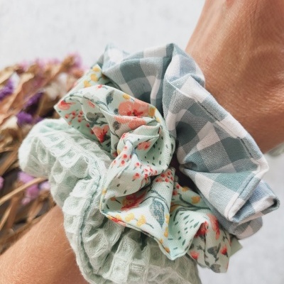 Scrunchies floral verde