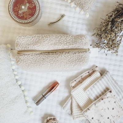 Necessaire box teddy bege