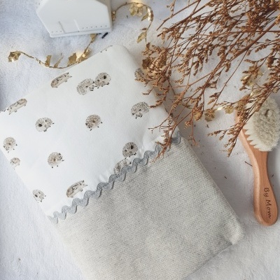 Bolsa para fraldas e toalhitas ouriços