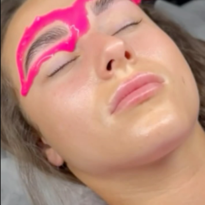 Lami Lashes – Máscara Calmante Pó Jelly Brow Barbie 20g