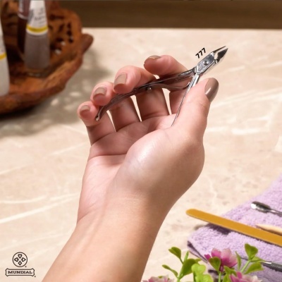 Alicate de Cutícula 777 Professional Aço Inox Mundial