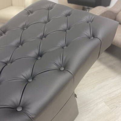 Marquesa Pestanas Ergonómica Estofada Capitoné Preto