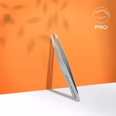 Pinça para Sobrancelhas EXPERT 10 TYPE 4 (Inclinada)