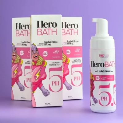 Pink Flash Hero Bath – Espuma de Limpeza Rosa Lash & Brow