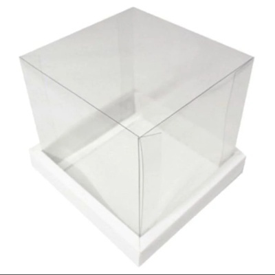 Caixa plástica transparente quadrada com base branca
