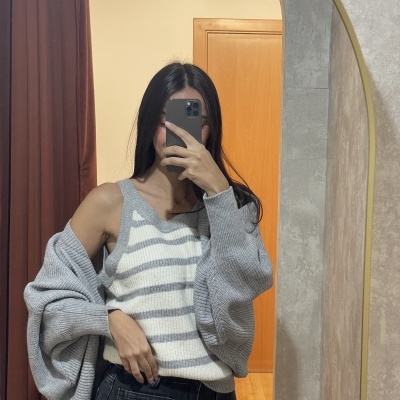 Conjunto Top e Casaco de Malha