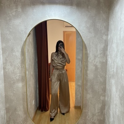 Conjunto de Crop Top e Cetim