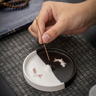 Conjunto (Base de Incenso + Incenso)