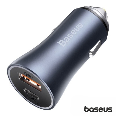 Carregador automóvel Baseus azul escuro com portas USB e USB-C.
