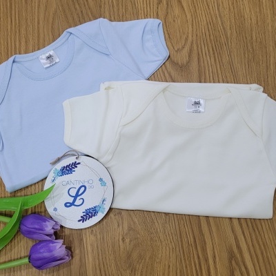 Body liso meia manga