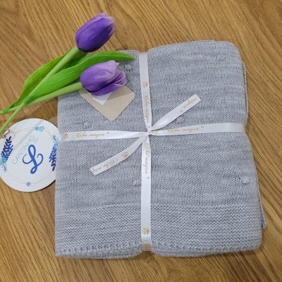 Manta bolinhas CINZA