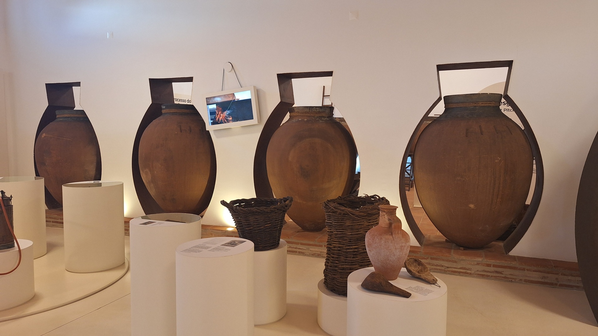 Centro Interpretativo do Vinho de Talha Centro Interpretativo do Vinho de Talha