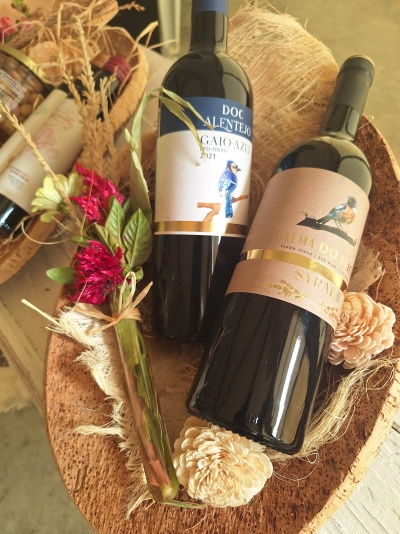http://www.cantorias.pt/product/sugestao-cabaz-de-natal-vinhos-and-azeite