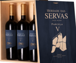 http://www.cantorias.pt/product/cx-3-herdade-das-servas-parcela-v