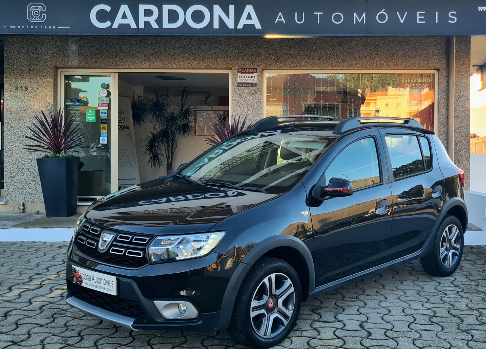 DACIA SANDERO STEPWAY 0.9 TCE DACIA SANDERO STEPWAY 0.9 TCE