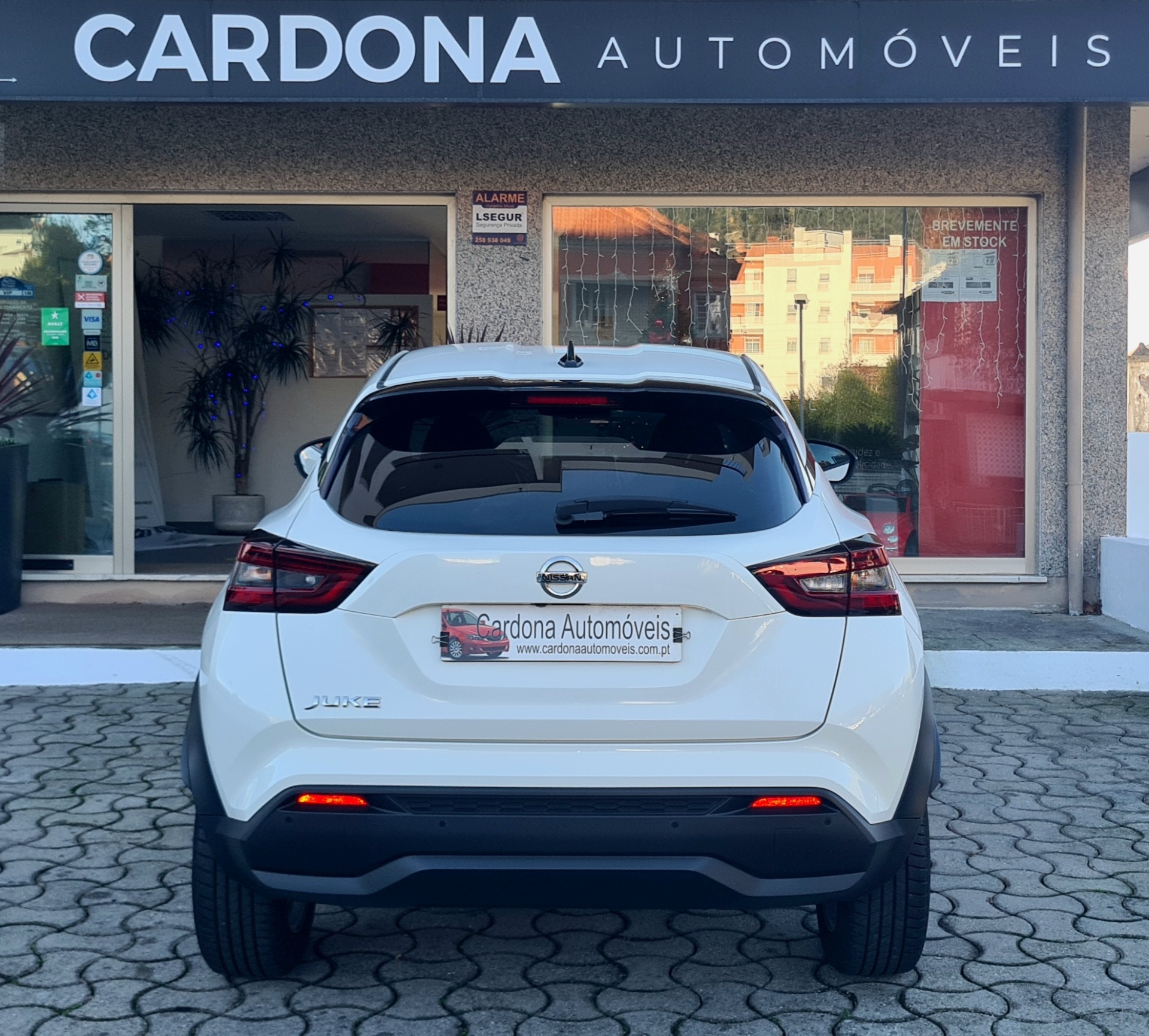 NISSAN JUKE 1.0 TCE CONNECT NISSAN JUKE 1.0 TCE CONNECT